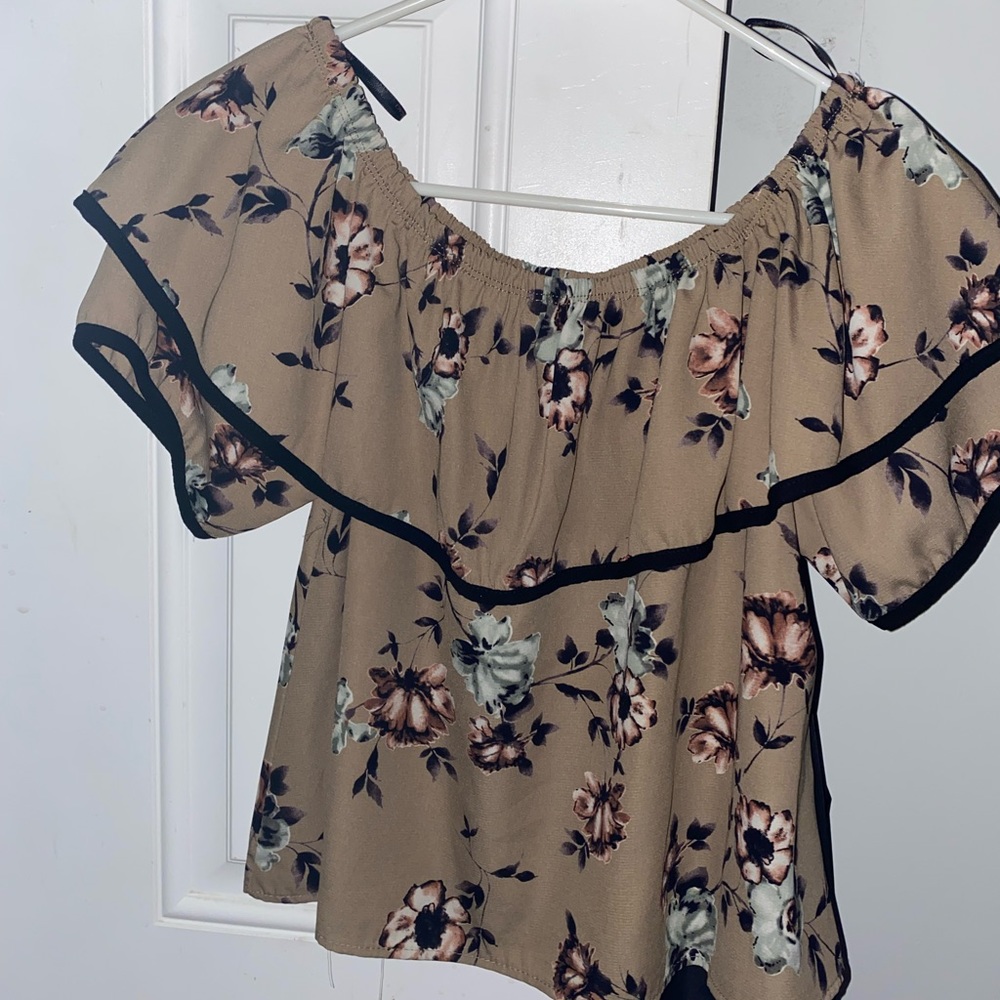 Off shoulder blouse.